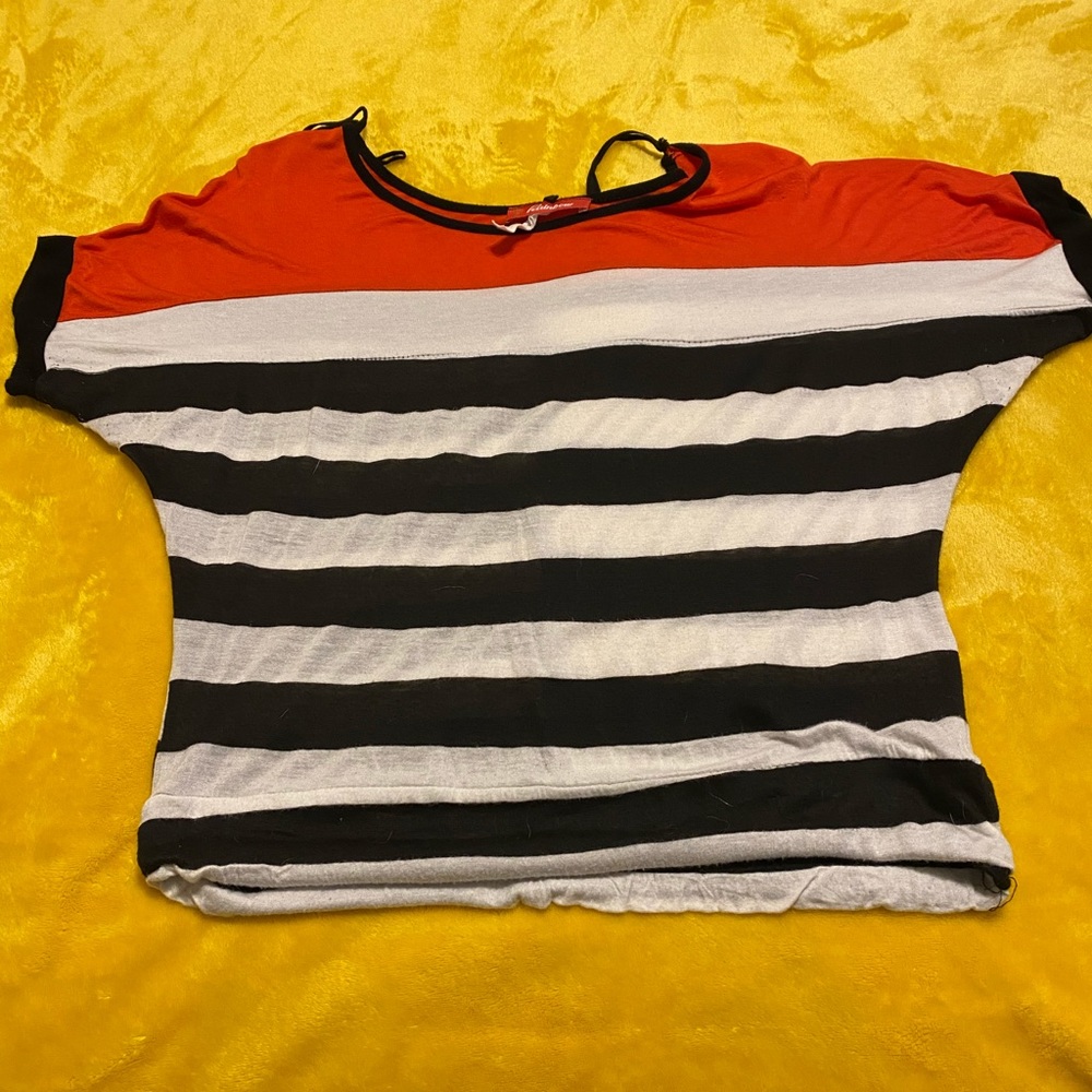 3 tone top